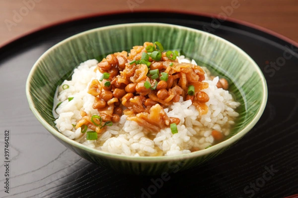 Fototapeta そぼろ納豆の納豆茶漬け