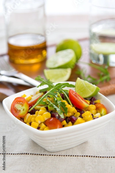 Obraz Sweetcorn and rocket salad