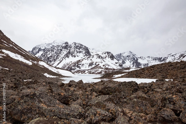 Fototapeta Boulders in the mountains of Chugach State Park, Alaska