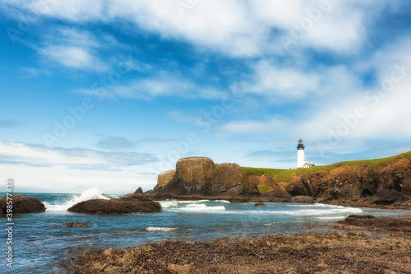 Obraz Yaquina Head Lighthouse view from Cobble Beach
