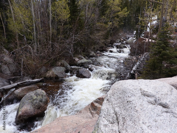 Obraz A Winter Day Hike Through The Mountains 
