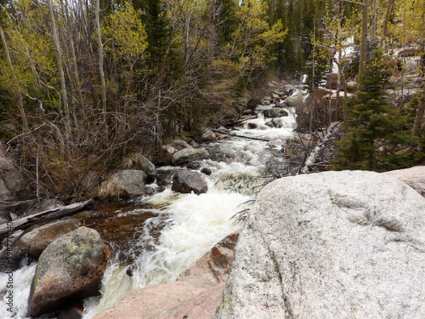 Fototapeta A Winter Day Hike Through The Mountains 