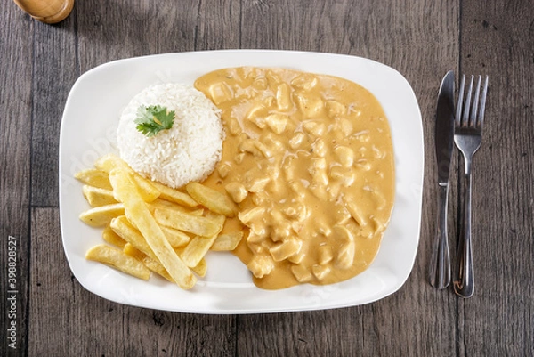 Obraz Strogonoff com fritas view top 