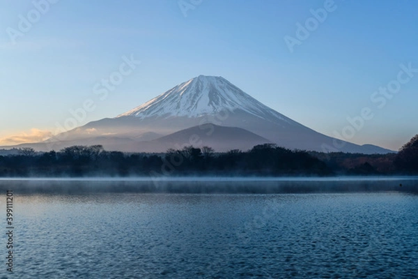 Fototapeta 富士山と精進湖の朝焼け