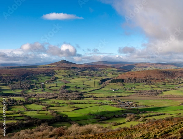 Fototapeta Beautiful View of Sugar loaf mountain peek from skirrid south wales Uk.