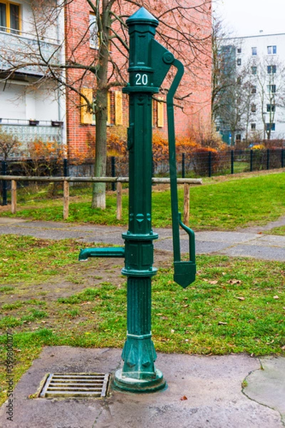 Obraz Greed old hydrant