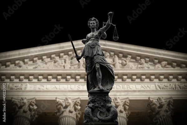 Fototapeta Justilia, Lady Justice lub Themis Statue przed Sądem Najwyższym