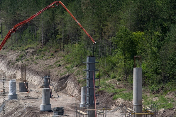 Obraz Concrete column under construction