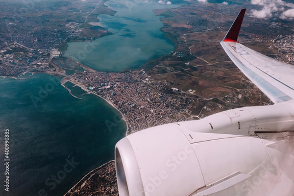 Obraz An aircraft landing in Istanbul, Turkey