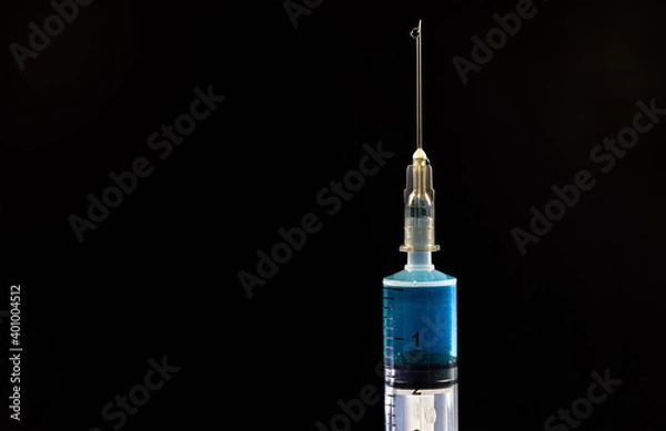 Obraz Close up de seringa com vacina
