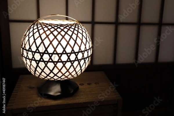 Obraz 和風の卓上照明器具