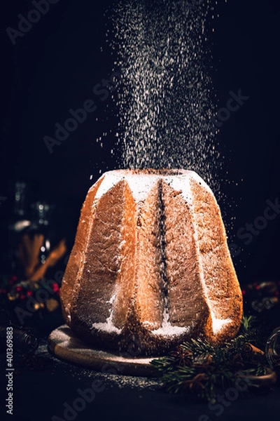 Obraz decorating a cake on table 