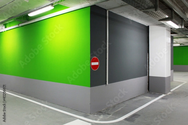 Obraz Green underground public garage