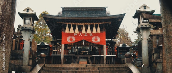 Obraz Fushimi Inari Shrine gate, Shinto shrine in southern Kyoto.