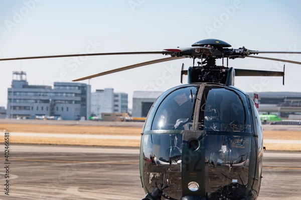 Fototapeta 偵察ヘリコプター