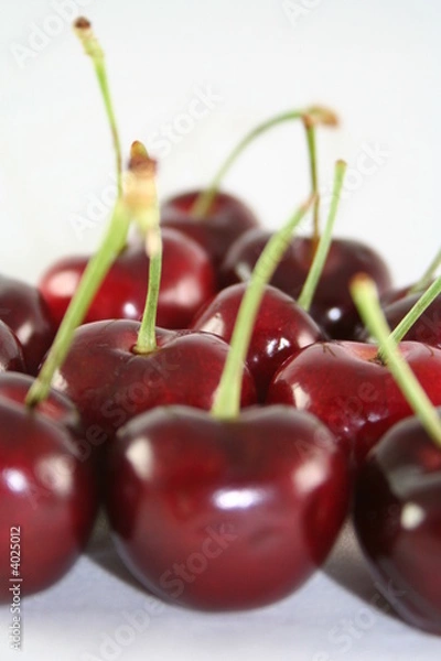 Fototapeta cherries in triangle