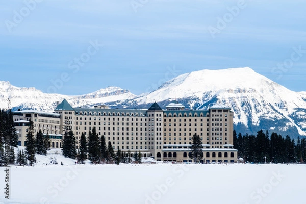 Obraz Winter view of the Fairmont Château Lake Louise in the Banff national park, Canada
