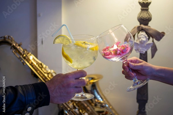 Fototapeta man playing saxophone