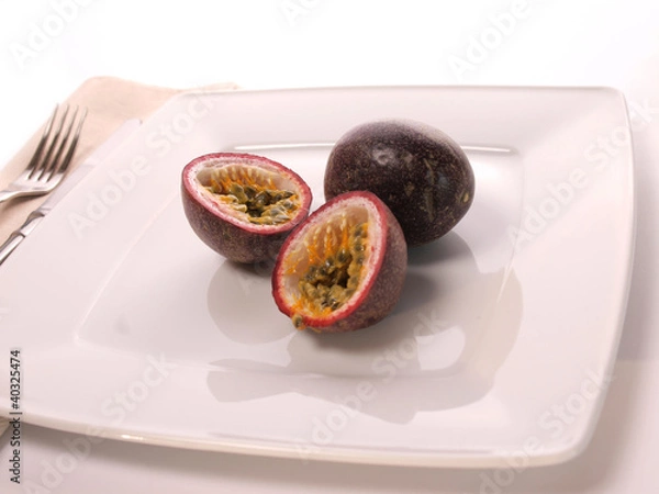 Obraz Passion fruit on a plate