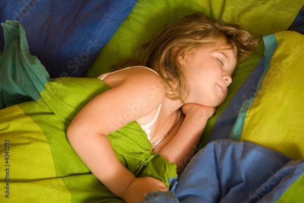 Obraz young girl sleeping