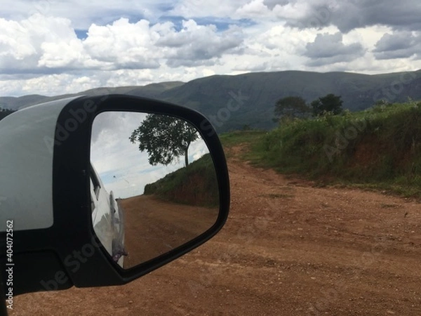 Obraz driving through the mountains