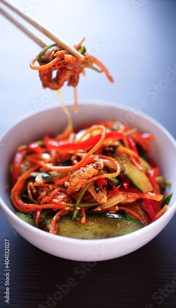 Obraz stir fried noodles with vegetables