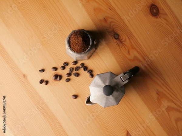 Obraz Caffettiera aperta con caffè