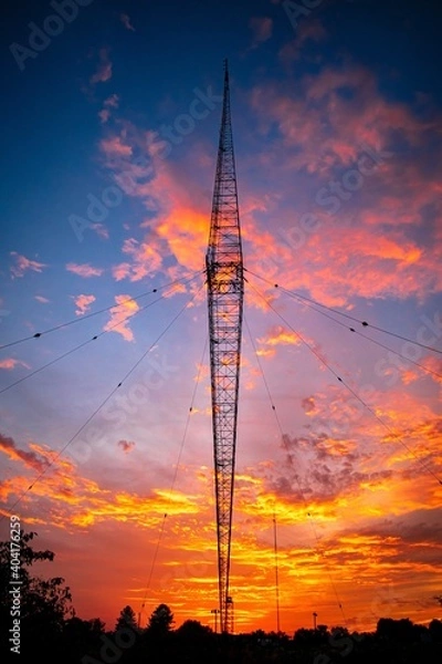 Obraz sunset radio tower 