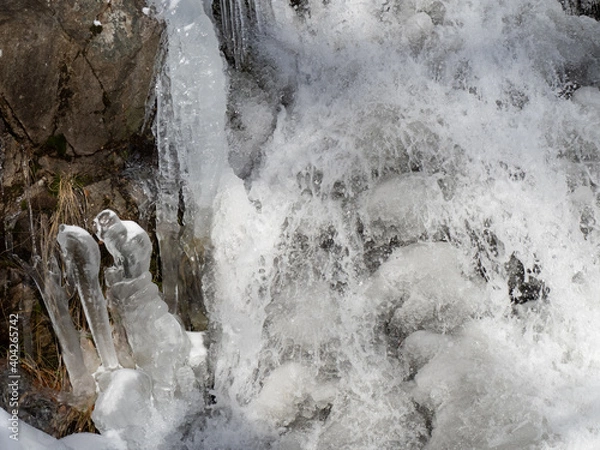 Obraz wasserfall im Winter