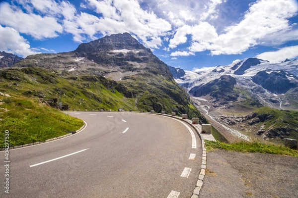 Fototapeta High mountain road through the Susten Pass in the Swiss Alps