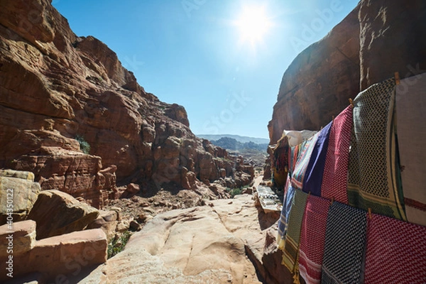 Fototapeta Souvenir shop in Petra monastery path