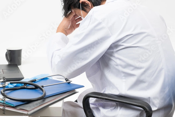 Obraz 疲れている男性医師