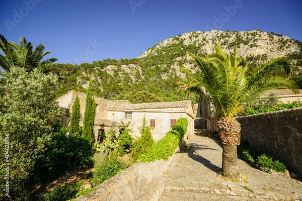 Fototapeta Ermita de la Trinitat, siglo XVIII,  fundada en 1648. Valldemossa. Sierra de Tramuntana. Mallorca. Islas Baleares. España.