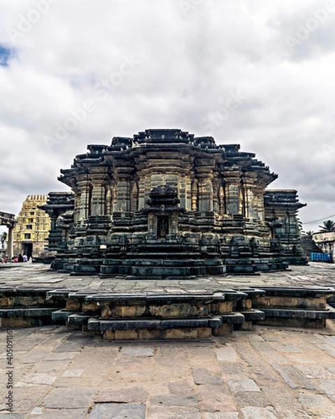 Fototapeta Hoysaleswara temple, known as the Halebidu temple, is a 12th-cen