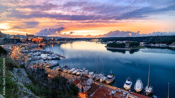 Obraz Puerto de Mahón al atardecer en la Isla de Menorca