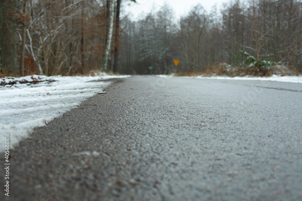 Fototapeta from the level of wet asphalt, road