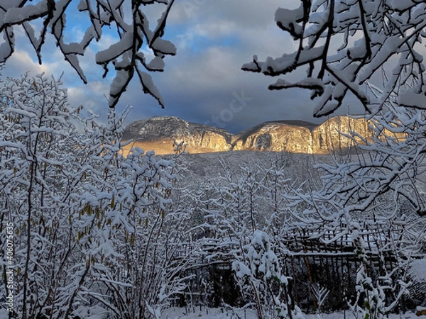 Fototapeta Crimean peninsula. The first snow fell in the mountainous Crimea.