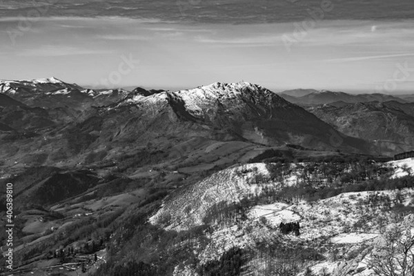Fototapeta Subida al monte Errnio