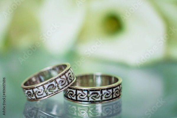 Obraz Rings newlyweds on the table