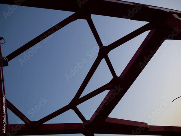 Obraz アーチ状の橋　鉄骨のクローズアップ