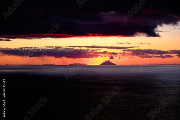 Obraz Stromboli sunset over the sea