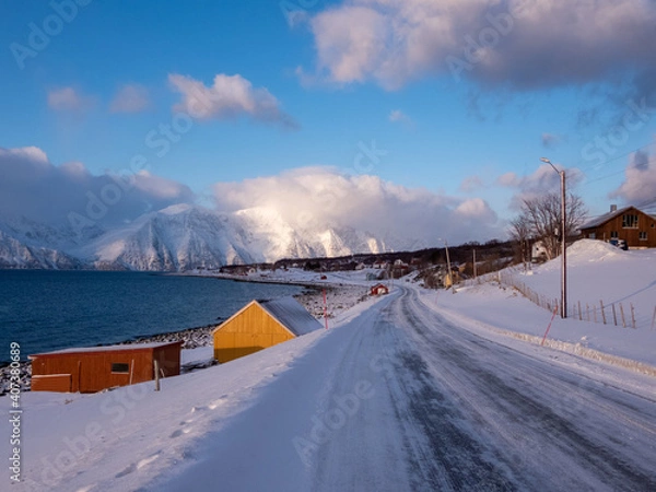 Obraz Landschaft im Winter in der Kommune Kafjord, Norwegen