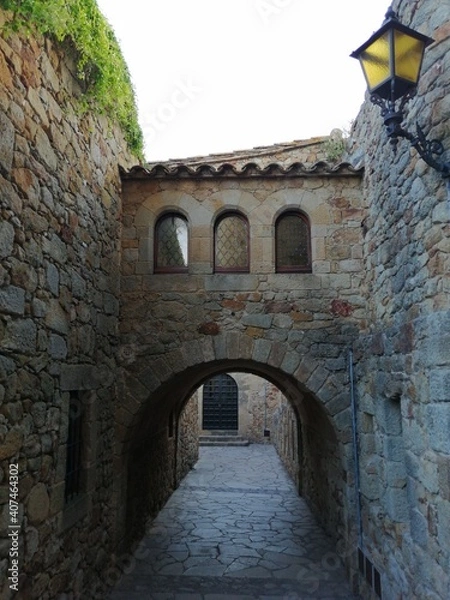 Fototapeta chemin médiéval