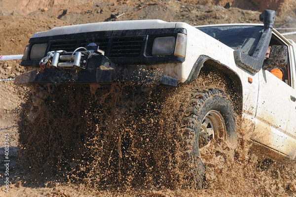 Obraz 4x4 utknęło w błocie