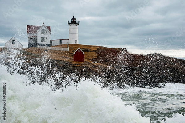 Obraz Waves Crash Around Cape Neddick (Nubble) Lighthouse As Storm Goes Out To Sea