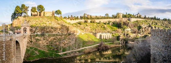 Fototapeta Panorama Landscape on Toledo Mountain View with Castillo San Servando castle