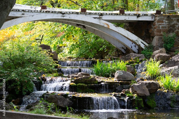 Obraz puente y cascadas