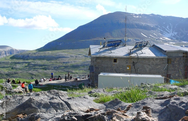 Obraz Du monde au refuge