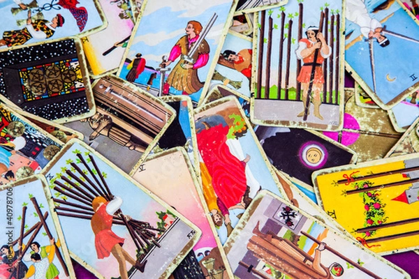Obraz Mixed tarot cards on the table (2).
