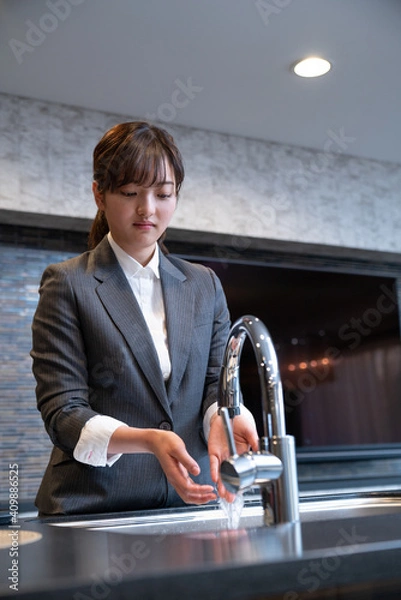 Obraz 女性と雪と自然